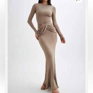 Meshki Halcyon Long Sleeve Slinky Maxi Dress in Coco - M